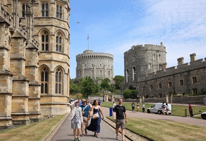 Windsor Castle & Hampton Court Palace Private Tour