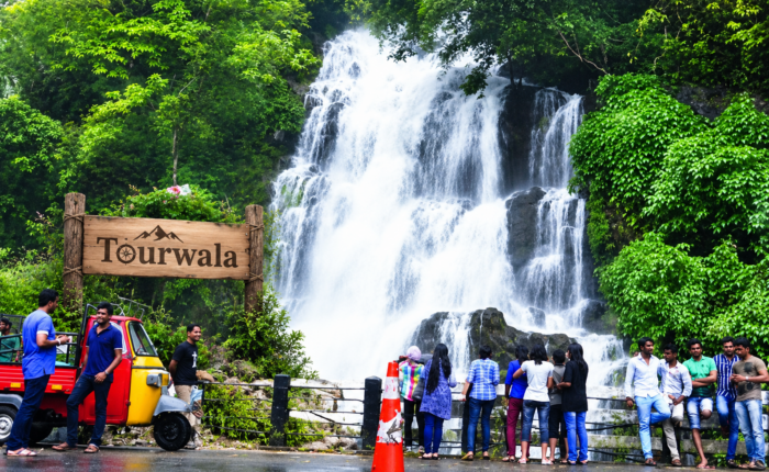 Kerala Family Tour – Munnar Thekkady Alleppey Kovalam