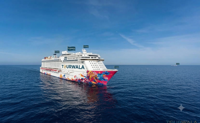 Singapore Cruise Package with Genting Dream