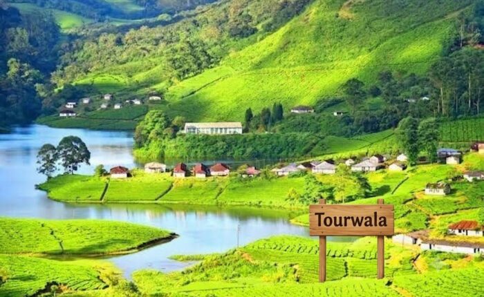Kerala Hills Backwater Beaches Tour Package – Munnar Thekkady Kovalam