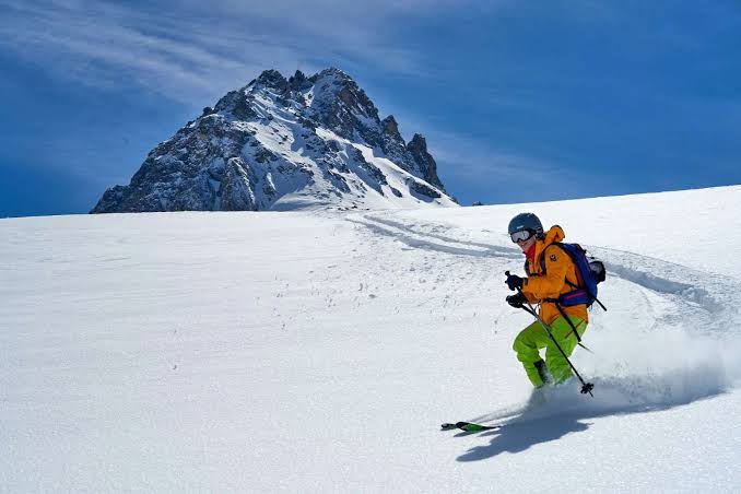 Gulmarg Ski Tour Package