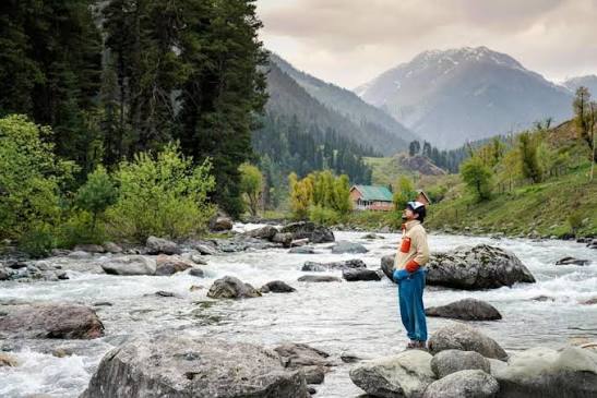Gurez Valley Kashmir Tour Package